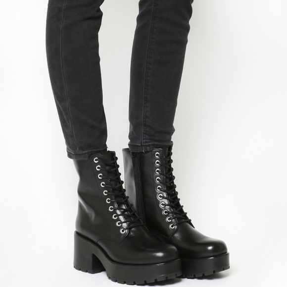 vagabond boots lace up